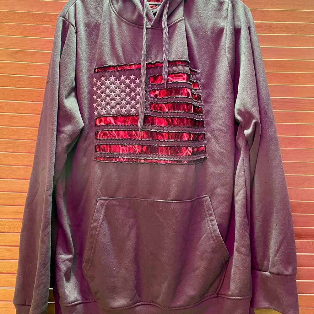 Mossy Oak Grey and Red Hoodie Sweatshirt